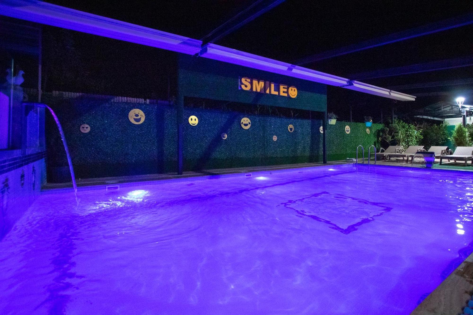Hotel Smile Kobuleti Eksteriør bilde