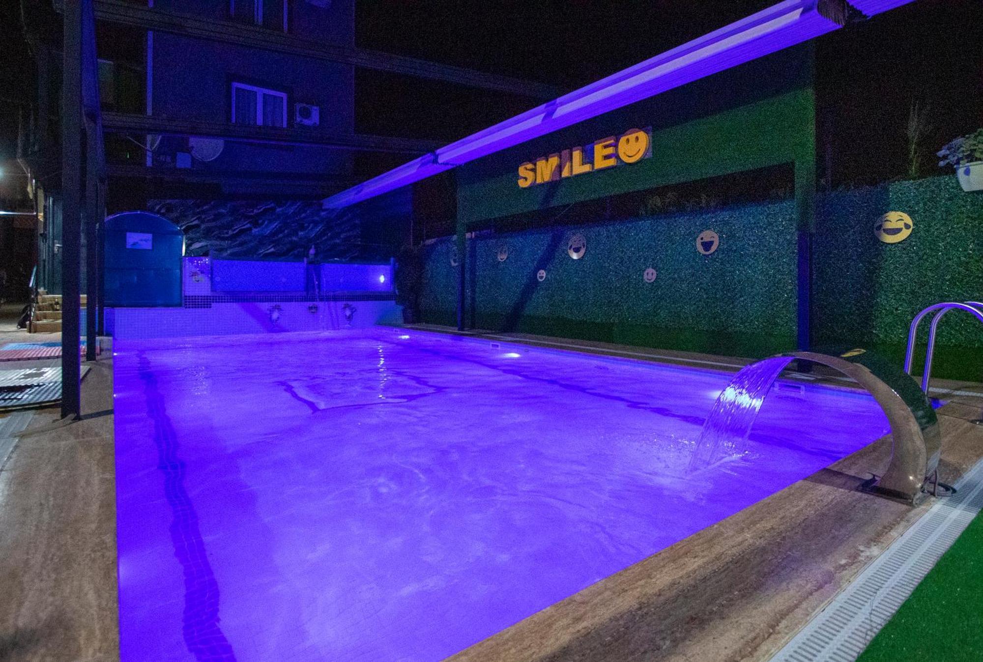 Hotel Smile Kobuleti Eksteriør bilde