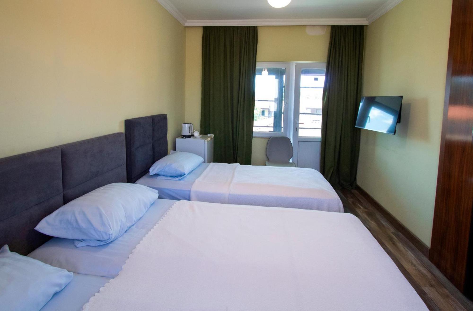Hotel Smile Kobuleti Eksteriør bilde